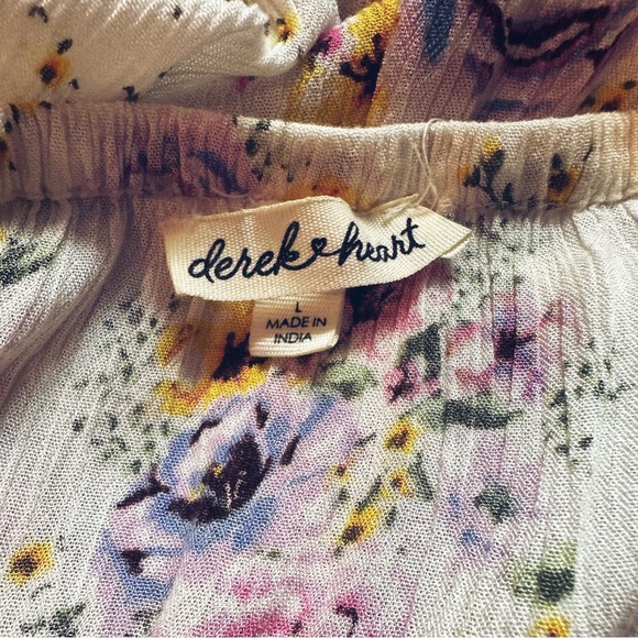 [ 2 FOR $25 ] PRETTY WHITE & FLORAL MINI DRESS - Picture 6 of 7